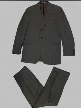 Salvatore Ferragamo Made in Italy Wool Suit – Charcoal Grey – 2-Button - 42R